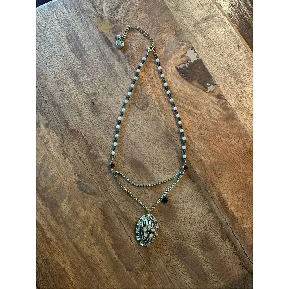 Betsey Johnson, oval zebra print beaded pendant